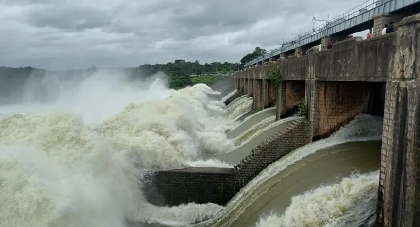 Nizam Sagar Dam, Kamareddy: History, Location, River, Timings
