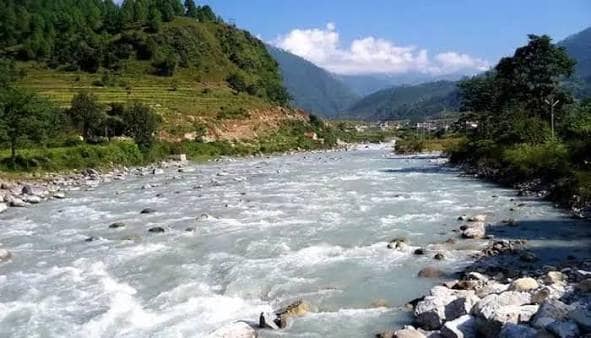 Ghaghara River: Origin, Tributaries, Length and Flowing States